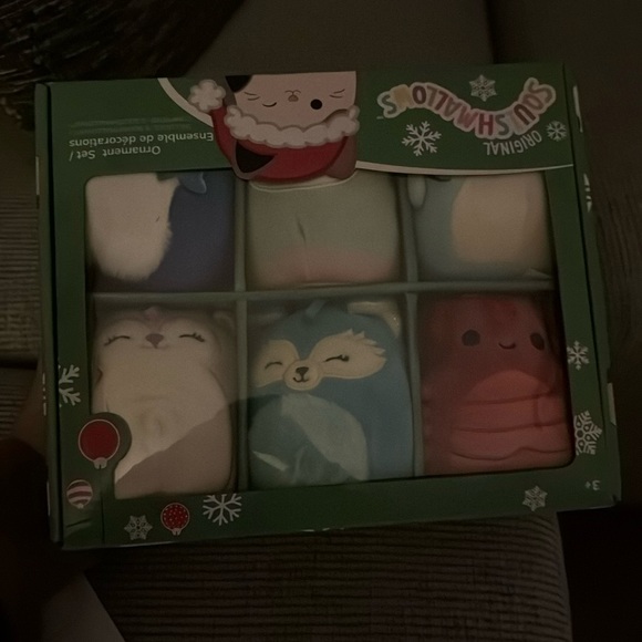 Squish-mallow christmas tree ornaments - Picture 1 of 2